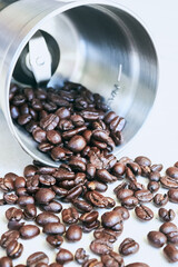 Preparing roasted coffee bean for blending