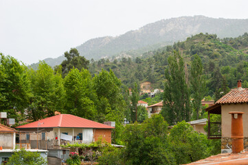 Fototapeta na wymiar View of the old village Kakopetria