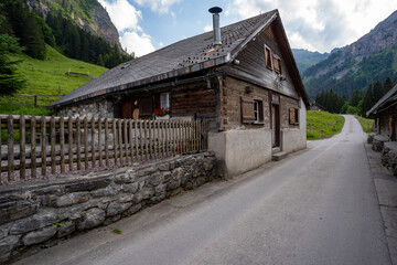 Weisstannental in der Schweiz