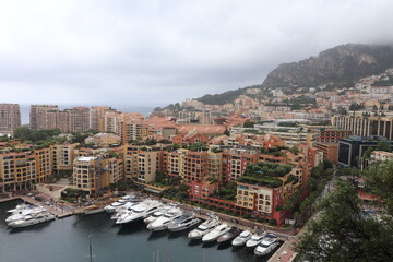 Fototapeta na wymiar Vue en plongée sur les toîts de la ville de Monaco, ville de Monaco, Principauté de Monaco