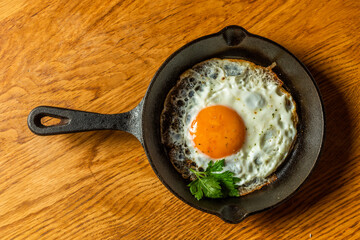 朝食セット　breakfast made from a cast iron frying pan