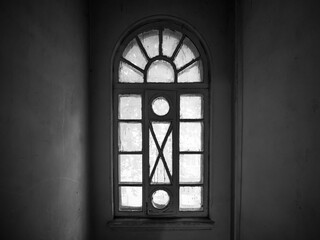 The window of the house was built in the Neo-Renaissance style in the early 1900s