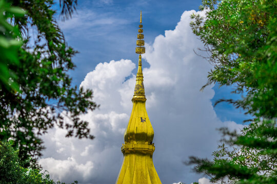 Phra That Kham Kaen-Khon Kaen: June 16, 2020, the atmosphere inside the temple, there is a chapel, large pagoda, for people or tourists to come to make merit, Ban Kham, Nam Phong, Khon Kaen, Thailand