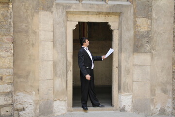 tenor singer opera voice musical notes professional