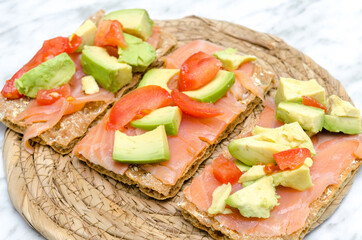 Avocado toast salmon tomato