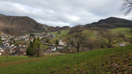 Fototapeta na wymiar Beautiful mountain view of an old village in Switzerland.