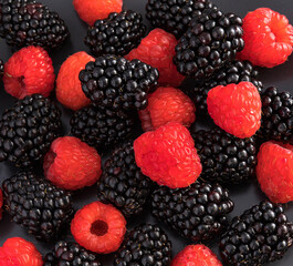 Blackberries and raspberries close-up.