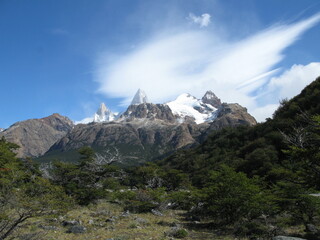 Fototapeta na wymiar Landscape with a view of Monte Fitz Roy (Cerro Chaltén) on a cloudy day, Los Glaciares National Park, Argentina