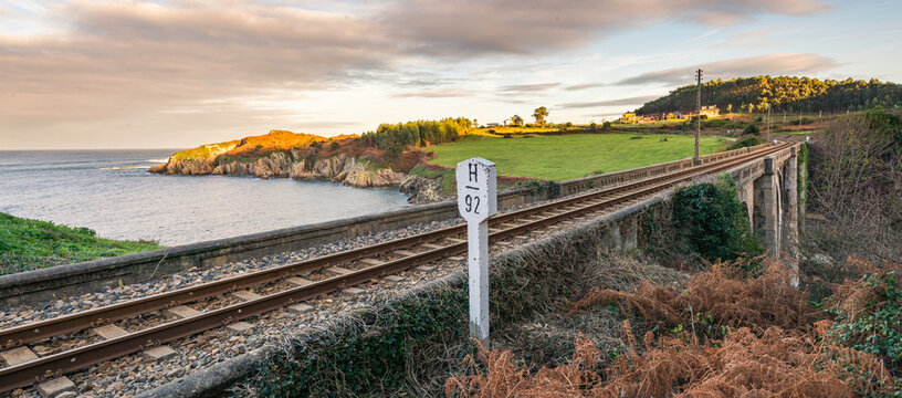 Ferrocarril de v&iacute;a estrecha, Cervo, Lugo, Galicia.