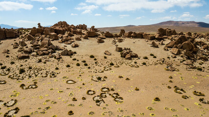 Fototapeta na wymiar Valley of the rocks in the Bolivian desert. beautiful rock formations in the desert