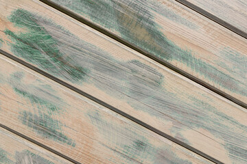 deska drewniana po zeszlifowaniu starej farby której resztki koloru tworzą abstrakcyjne wzory-nadajace się doskonale na tło © Pawel Pendzialek