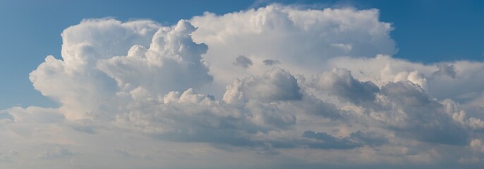 Fototapeta na wymiar Cumulonimbus cloud-Panorama