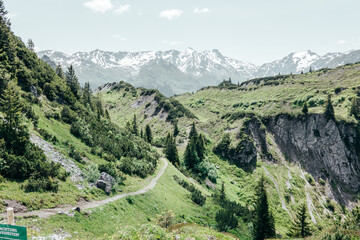 Fototapeta na wymiar Bergpanorma ain Vorarlberg