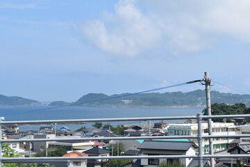 海が見える町