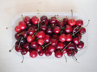 Fototapeta na wymiar red cherry basket