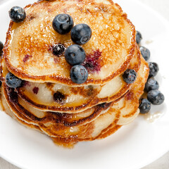 pancakes with blueberries