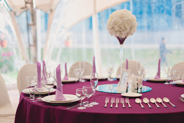 table setting in restaurant