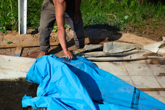 Removing Damaged Pool Inner Foil