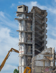 Demolition of the building called vela di scampia started on 20 February 2020 continues