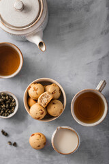 gâteau petit déjeuner et thé
