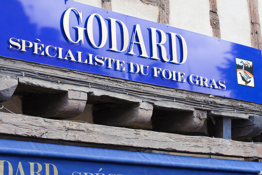 enseigne Godard sp&eacute;cialiste du foie gras &agrave; Bergerac, France en juin 2020