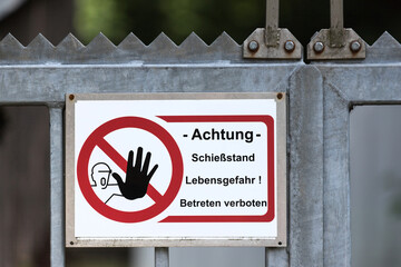 achtung schießstand schild deutschland