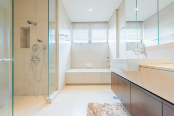 Beautiful Large Bathroom