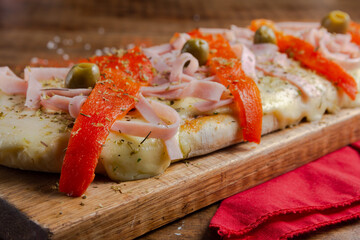 pizza de jamon y morron