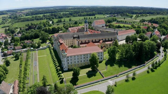 Aerial view, flight at Ochsenhausen monastery, with St. Georg monastery church, Ochsenhausen, Biberach district, Upper Swabia, Baden-W&uuml;rttemberg, Germany