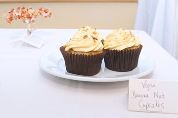 vegan banana nut cupcakes