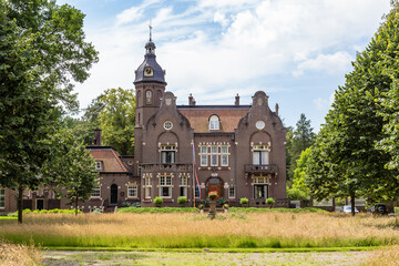 Fototapeta na wymiar Mansion house and estate Rechterem in the small village Rechteren, municipallity of Dalfsen, Overijssel in the Netherlands