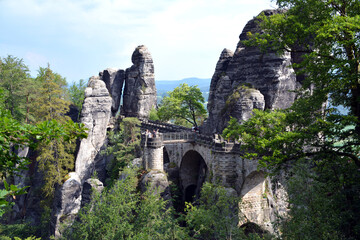 Fototapeta na wymiar Die Bastei-Brücke im sächsischen Elbsandsteingebirge