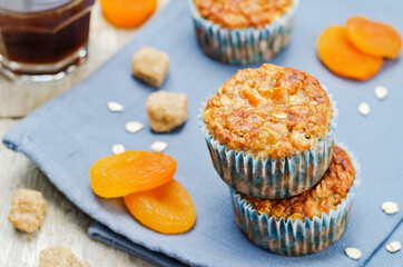 Greek yogurt oats dried apricots muffins