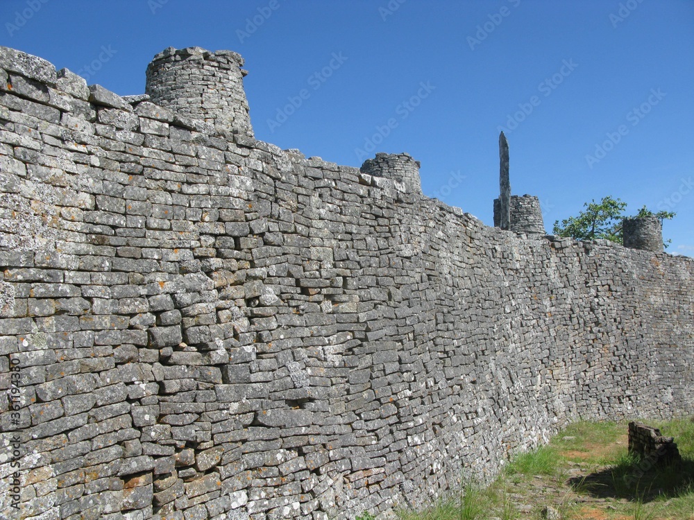 Sticker beautiful shot of a big stone fence of the great zimbabwe in zimbabwe