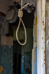 Deadly loop for suicide in the abandoned apartment