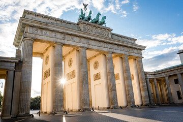 Obraz premium brandburg gate berlin germany during sunset