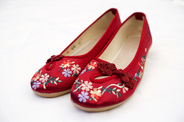 Traditional Chinese shoes, flower decoration