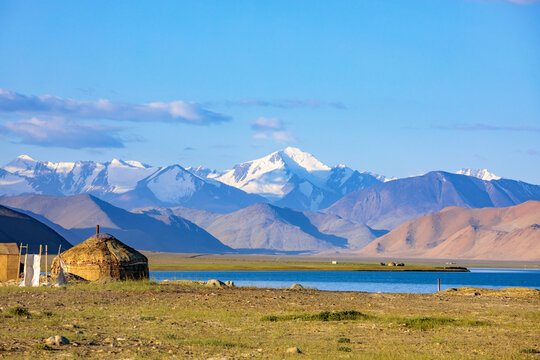 National Kyrgyz yurt in the Pamirs, on the azure Karakul lake. Tajikistan.