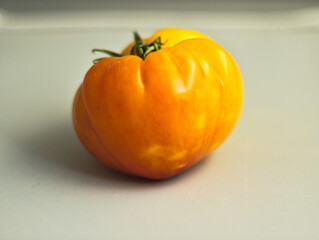 tomate jaune