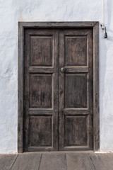 altes massives Holztor