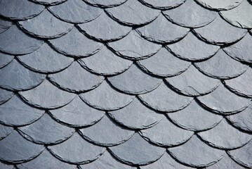 Round slate shingles,beautiful detailed slate roof.The slates rounded by hand 