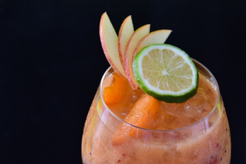 Fruit juice and lemon