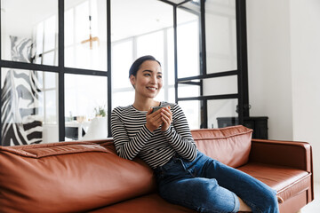 Attractive young asian business woman