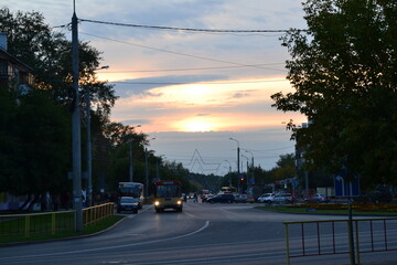 Fototapeta na wymiar sunset on the street