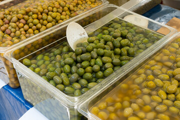market olives italy