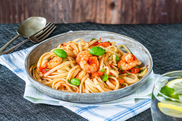 Linguine pasta with prawns
