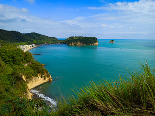 View of the coast from the top of a cliff in Ecuator