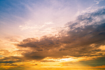 Fototapeta na wymiar sunset sky with clouds background.