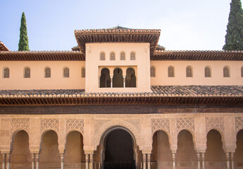 Obraz premium Entrance of courtyard of the Lions in the Alhambra Granada, Spain