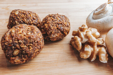 vegan meatball with mushroom and walnuts